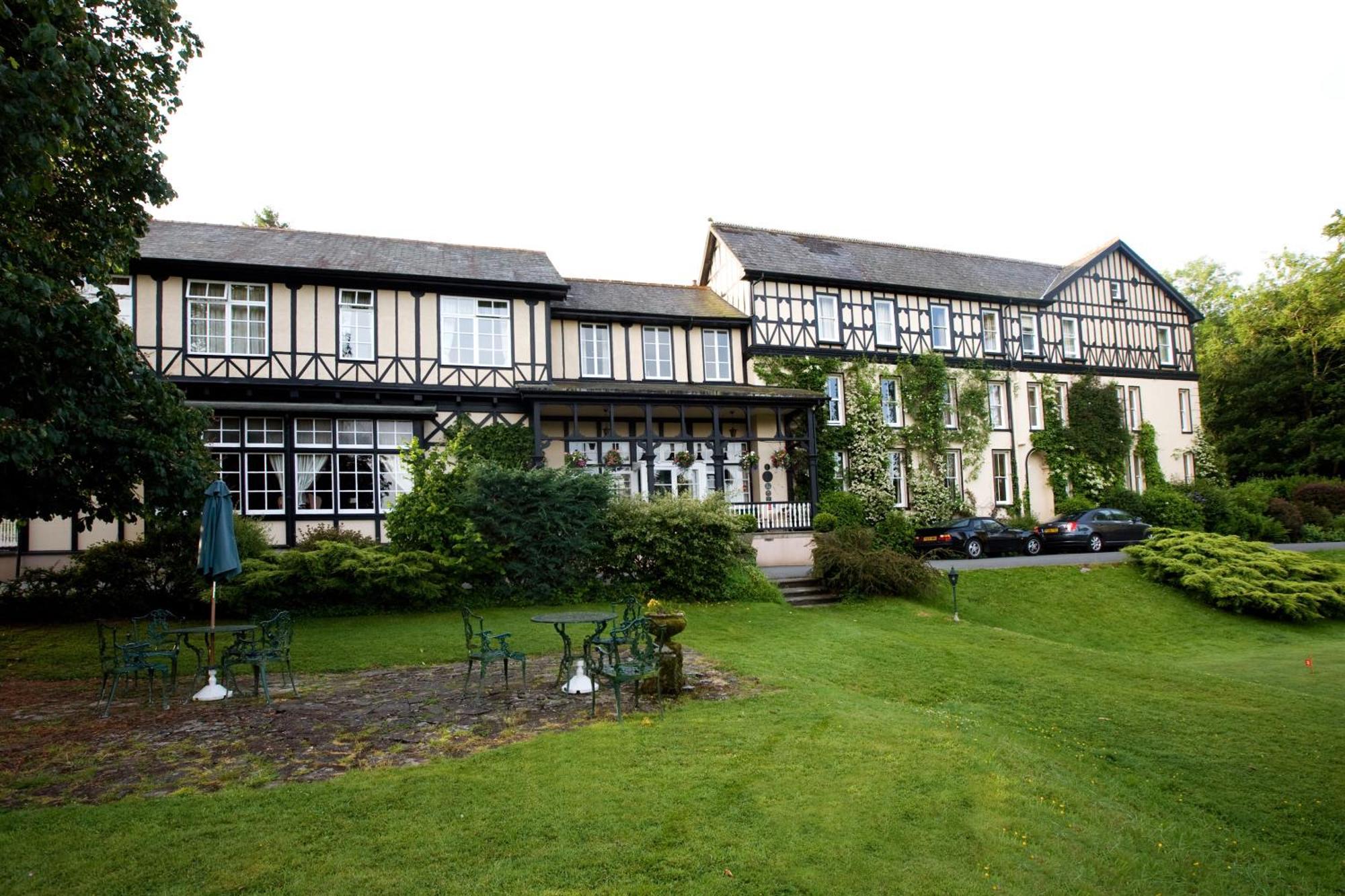 The Lake Country House Hotel & Spa Llangammarch Wells Экстерьер фото